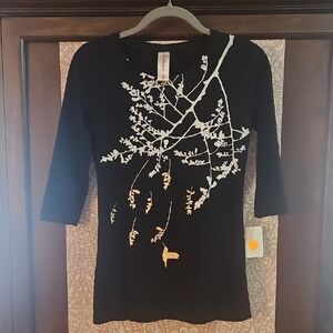 Black and White Botanical Long Sleeve Top. Design On Front & Back. Size Small